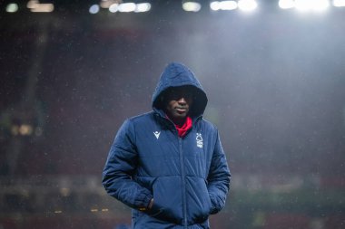 Nottingham Ormanı 'ndan Taiwo Awoniyi # 9 Premier Lig maçından önce Manchester United Nottingham Ormanı' na karşı 27 Aralık 202 'de Old Trafford, Manchester, İngiltere' de Old Trafford 'da Old Trafford maçına çıkıyor.