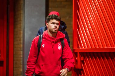 Nottingham Ormanı 'ndan Neco Williams 27 Aralık 202' de Manchester United ve Nottingham Forest maçından önce Old Trafford, Manchester 'a geldi.