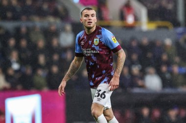 Burnley 'den Jordan Beyer # 36 numaralı Gökyüzü İddia Şampiyonası maçında Burnley, Birmingham City' ye karşı Turf Moor, Burnley, Birleşik Krallık, 27 Aralık 202