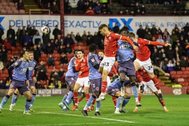 Barnsley 'den 24 numaralı Robbie Cundy, 29 Aralık 202' de Oakwell, Barnsley, İngiltere 'de oynanan Sky Bet Ligi 1 karşılaşmasında 2-1 berabere kaldı.