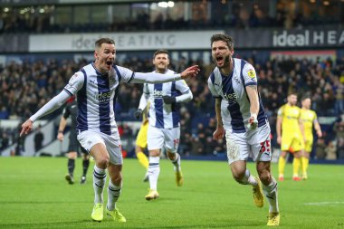 West Bromwich Albion 'dan 35 numaralı Yokulu, 29 Aralık 2022' de The Hawthorns, West Bromwich, İngiltere 'de oynanan West Bromwich Albion-Preston North End maçında 2-0 kazanma golünü kutluyor.
