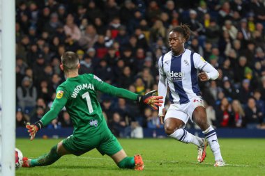 West Bromwich Albion 'dan Brandon Thomas-Asante 9 Aralık 202' de The Hawthorns, West Bromwich, İngiltere 'de oynanan Sky Bet Şampiyonası maçında ofsaytta 1-0 yaptı.