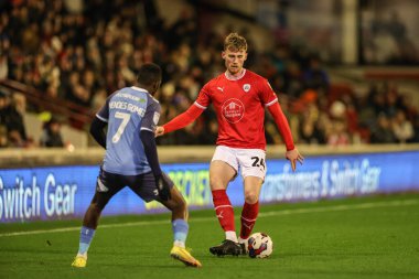 Barnsley 'den Robbie Cundy # 24 Sky Bet Ligi 1 maçında Oakwell, Barnsley' de Fleetwood Town 'a karşı 29 Aralık 202