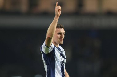 West Bromwich Albion 'dan Dara O' Shea 29 Aralık 202 'de The Hawthorns, West Bromwich, Birleşik Krallık' ta West Bromwich Albion-Preston North End maçında takımının kazanmasını kutluyor.