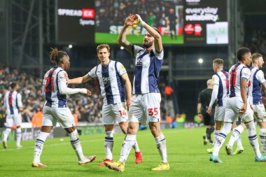 West Bromwich Albion 'dan 35 numaralı Yokulu, 29 Aralık 2022' de The Hawthorns, West Bromwich, İngiltere 'de oynanan West Bromwich Albion-Preston North End maçında 2-0 kazanma golünü kutluyor.
