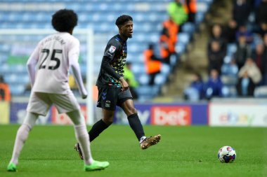 Coventry City 'den Jonathan Panzo 29 Aralık 202' de Coventry City, Coventry Building Society Arena 'da Cardiff City' ye karşı oynanan Sky Bet Şampiyonası maçında pas attı.