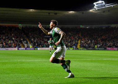 GoAL Plymouth Argyle defans oyuncusu Dan Scarr (6), 29 Aralık 202 tarihinde Home Park, Plymouth, İngiltere 'de oynanan Sky Bet League 1 karşılaşmasında 1-0' lık skorla Plymouth Argyle-Wycombe Wanderers karşılaşmasını kutluyor.