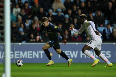 Coventry City 'den Viktor Gykeres # 17, Cardiff City' den Cdric Kipr # 23, Coventry City - Cardiff City maçında, Coventry Building Society Arena, Coventry, Birleşik Krallık, 29 Aralık 2022
