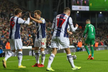 West Bromwich Albion 'dan Jed Wallace 17 numara West Bromwich Albion' u kutluyor. West Bromwich Albion maçında West Bromwich Albion Preston North End 'e karşı oynadığı maçta West Bromwich Albion' un 35 numaralı golünü attı.
