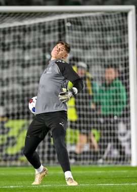 Plymouth Argyle kalecisi Michael Cooper (1), 29 Aralık 202 'de İngiltere' nin Plymouth kentinde oynanan Sky Bet Lig 1 karşılaşmasında Plymouth Argyle ve Wycombe Wanderers maçında ısındı.