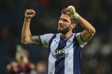 West Bromwich Albion 'dan 35 numaralı Yokulu, 29 Aralık 2022' de Hawthorns, West Bromwich, Birleşik Krallık 'ta West Bromwich Albion' a karşı Preston North End maçında takımının kazanmasını kutluyor.
