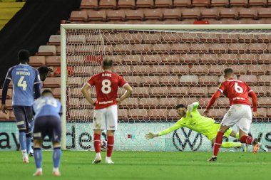 Fleetwood Town 'dan 9 numaralı Amiral Muskwe, 29 Aralık 202' de Oakwell, Barnsley, İngiltere 'de oynanan Sky Bet Lig 1 karşılaşmasında 1-1 berabere kalma cezası aldı.