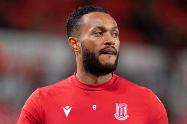 Stoke City 'den Lewis Baker # 8, Stoke City maçından önce Stoke City, Bet365 Stadyumu, Stoke-on-Trent, Birleşik Krallık, 30 Aralık 202' de Burnley 'e karşı.