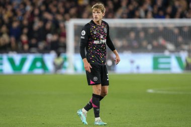 30 Aralık 202 'de Londra' daki Londra Stadyumu 'nda oynanan Premier League maçı sırasında Brentford' lu Mads Roerslev # 30.