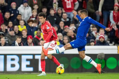 Nottingham Ormanı 'ndan Brennan Johnson # 20 Premier Lig karşılaşmasında Nottingham Forest Chelsea' ye karşı 1 Ocak 202 'de Nottingham City Ground, İngiltere