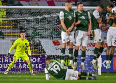 Plymouth Argyle kalecisi Michael Cooper (1), 1 Ocak 202 tarihinde İngiltere 'nin Plymouth kentinde oynanan Sky Bet 1 karşılaşmasında Plymouth Argyle ve MK Dons maçında