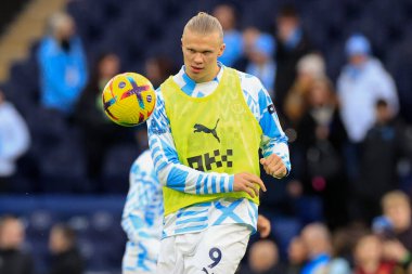Manchester City 'nin Manchester City ile Everton arasındaki Premier Lig maçı öncesinde 31 Aralık 202' de Etihad Stadyumu 'nda oynanan ısınma maçında 9. Erling Haaland