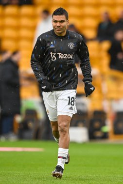Manchester United 'ın Casemiro # 18' i Premier League maçı öncesinde Wolverhampton Wanderers ile Manchester United arasında 31 Aralık 202 'de Molineux, Wolverhampton, İngiltere' de oynanan maç öncesi ısınma maçında