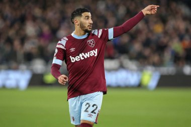 West Ham United 'ın 22 numaralı üzücü jestleri ve tepkileri, 30 Aralık 2022' de Londra Stadyumu 'nda oynanan Premier League karşılaşmasında West Ham United ve Brentford' a karşı.