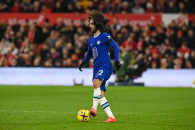 Chelsea 'den Marc Cucurella # 32 Premier League maçında Nottingham Forest Chelsea' ye karşı 1 Ocak 202 'de City Ground, Nottingham' da