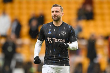 Manchester United 'dan Luke Shaw # 23 Premier Lig maçı öncesinde Wolverhampton Wanderers, Manchester United' a karşı Molineux, Wolverhampton, Birleşik Krallık 'ta 31 Aralık 202' de oynanan maç öncesi ısınma maçında