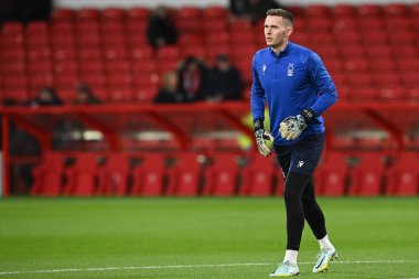 Nottingham Ormanı 'ndan Dean Henderson 1. Premier Lig maçından önce Nottingham Forest Chelsea' ye karşı 1 Ocak 2022 'de City Ground, Nottingham, İngiltere' de ısınıyor.