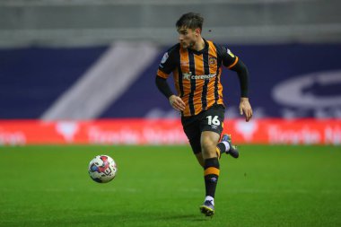 Hull City 'den Ryan Longman, 30 Aralık 202' de Birmingham City 'nin St Andrews, Birmingham' da Hull City 'ye karşı oynadığı Gökyüzü İddia Şampiyonası maçında görev başında.