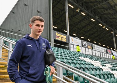 Plymouth Argyle orta saha oyuncusu Adam Randell (20), Sky Bet Lig 1 karşılaşmasında Plymouth Argyle 'a karşı MK Dons, Home Park, Plymouth, İngiltere, 1 Ocak 202