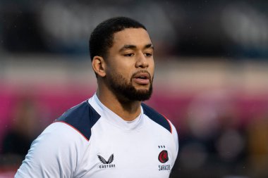  Saracens 'ın 6. Andy Christie, 31 Aralık 202' de StoneX Stadyumu 'nda oynanan Saracens - Exeter Chiefs maçından önce ısınıyor.