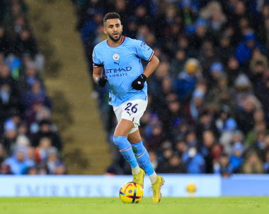Manchester City 'li Riyad Mahrez # 26 Premier League maçında topu kontrol ediyor Manchester City Everton' a karşı Etihad Stadyumu, Manchester, Birleşik Krallık, 31 Aralık 202