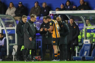 Hull City 'den Allahyar Sayyadmanesh # 9, Gök İddia Şampiyonası maçında Birmingham City, Birmingham City' ye karşı St Andrews, Birmingham, İngiltere, 30 Aralık 202 'de tıbbi tedavi gördü.