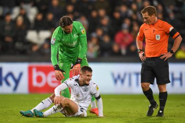 Swansea City 'den Liam Cullen 30 Aralık 202' de Swansea.com Stadyumu 'nda oynanan Sky Bet Şampiyonası maçında sakatlandı.
