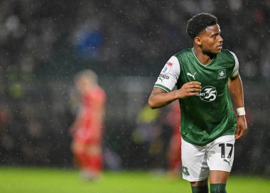 Plymouth Argyle tam geri Bali Mumba (17) Sky Bet League 1 karşılaşmasında Plymouth Argyle MK Dons 'a karşı Home Park, Plymouth, İngiltere, 1 Ocak 202