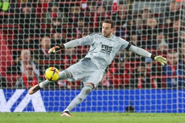Leicester City 'den Danny Ward 30 Aralık 202' de Liverpool, Liverpool 'a karşı Leicester City' de oynanan Premier League maçında sahayı temizledi.