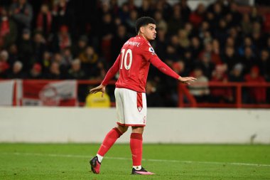 Nottingham Ormanı 'ndan Morgan Gibbs-White # 10 Premier League maçında takımına talimat verir Nottingham Forest Chelsea' ye karşı City Ground, Nottingham, İngiltere, 1 Ocak 202
