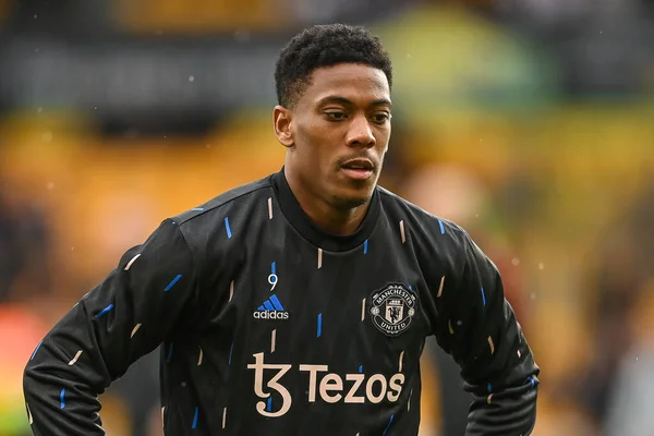 Manchester United 'dan Anthony Martial # 9 Premier League karşılaşması öncesinde Wolverhampton Wanderers, Manchester United' a karşı Molineux, Wolverhampton, Birleşik Krallık 'ta 31 Aralık 202' de oynanan maç öncesi ısınma maçında