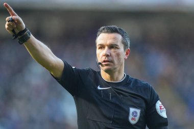 Hakem Darren Bond Gök İddia Şampiyonası maçında Birmingham City ile Middlesbrough arasında St Andrews, Birmingham, Birleşik Krallık, 2 Ocak 202