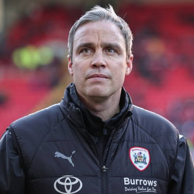 Barnsley Sky Bet Ligi 1 maçında Michael Duff 'ın teknik direktörü Barnsley ile Bolton Wanderers arasında 2 Ocak 202' de Oakwell, Barnsley, İngiltere 'de oynanan karşılaşma.