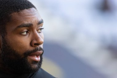 Hull City 'nin 32 numaralı Thimothee Lo-Tutala, 2 Ocak 202' de Wigan Atletizm Şampiyonası Hull City 'ye karşı DW Stadyumu' nda oynanacak karşılaşmadan önce ısınıyor.