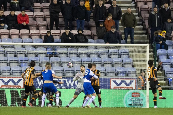 Wigan Atletizm Şampiyonası 'nda Wigan Athletic' in Hull City 'ye karşı oynadığı 2 Ocak 202' de Wigan Stadyumu 'nda oynanan maçta Wigan Athletic' in 20 numaralı skoru 1-1 oldu.