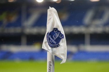 İngiltere 'nin Liverpool kenti Goodison Park' ta Everton ve Hove Albion 'a karşı oynanan Premier Lig karşılaşması öncesinde Everton köşe bayrağının genel görünümü, 3 Ocak 202