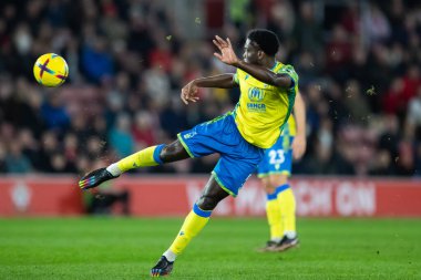 Nottingham Ormanı 'ndan Orel Mangala # 5 Premier Lig maçı sırasında Southampton Nottingham Ormanı' na karşı St Mary Stadyumu, Southampton, İngiltere 'de 4 Ocak 202' de gol attı.