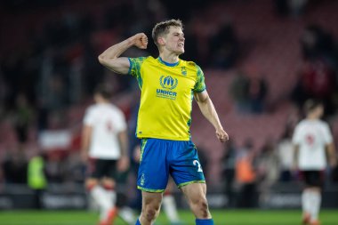 Nottingham Ormanı 'ndan Ryan Yates Premier League maçında Southampton Nottingham Ormanı' na karşı St Mary Stadyumu, Southampton, İngiltere, 4 Ocak 202 'de tam zamanlı kutlama yapıyor.