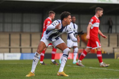 West Bromwich Albion 'dan 34 numaralı Ethan Ingram, 5 Ocak 202' de Keys Park, Hednesford, Birleşik Krallık 'ta oynanan Premier League Cup maçında West Bromwich Albion - Middlesbrough U23' s maçında gol atma şansını kaçırmasına tepki gösterdi.