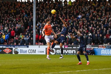 Blackpool 'dan Jake Beesley # 18 ve Blackpool' dan James Husband # 3 Emirates FA Cup üçüncü tur karşılaşmasında Blackpool Nottingham Forest 'a karşı Bloomfield Road, Blackpool, İngiltere, 7 Ocak 202