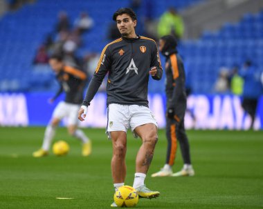 Leeds United 'dan Pascal Struijk # 21, 8 Ocak 202' de Cardiff City Stadyumu, Cardiff, Birleşik Krallık 'ta oynanan, Cardiff City vs Leeds United üçüncü tur müsabakası öncesinde oynanan maç öncesi ısınma maçında