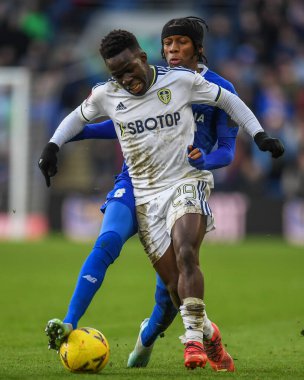 Cardiff City 'nin Cardiff City Stadyumu' nda oynanan Cardiff City - Leeds United maçında Cardiff City 'den Jaden Philogene-Bidace # 25' in baskısıyla Wilfried Gnonto # 25.