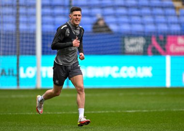Plymouth Argyle defans oyuncusu James Bolton (2), 7 Ocak 202 'de Bolton Stadyumu' nda oynanan Sky Bet 1 karşılaşmasında Bolton Wanderers - Plymouth Argyle maçında ısındı.
