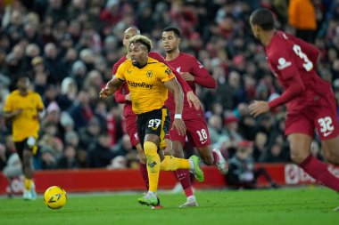 Wolverhampton Wanderers 'dan Adama Traor # 37, 7 Ocak 2023 tarihinde Anfield, Liverpool, Birleşik Krallık' ta oynanan Liverhampton Wanderers ile oynanan Liverpool FA Cup Üçüncü Raundu karşılaşmasında ara verdi.