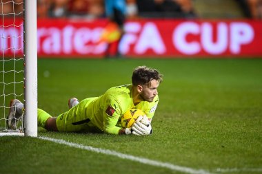 Blackpool 'dan Chris Maxwell # 1 Emirates FA Cup üçüncü tur karşılaşmasında Blackpool Nottingham Ormanı' na karşı Bloomfield Road, Blackpool, İngiltere, 7 Ocak 202 'de yaptığı maçta kurtardıktan sonra